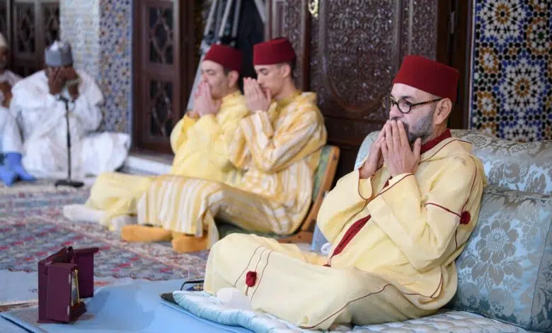أمير المؤمنين يترأس الدرس الرابع من سلسلة الدروس الحسنية الرمضانية