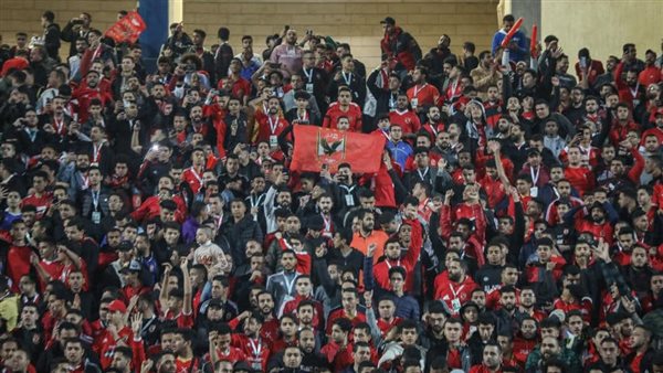 الأهلي يحصل على الموافقة الأمنية لحضور 52 ألف مشجع أمام الرجاء