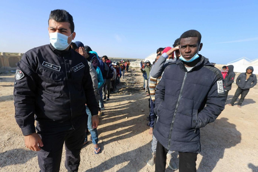 70 منظمة تطالب الاتحاد الأوروبي بسحب اتفاقيات مراقبة المهاجرين مع تونس