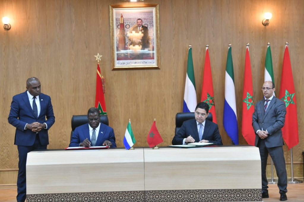 سيراليون توقع 13 اتفاقية تعاون بالداخلة مع المغرب وتجدد دعمها للوحدة الترابية للمملكة