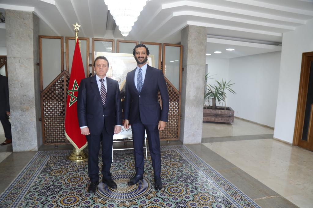 المغرب يبحث تطوير النقل البحري والسككي مع الإمارات