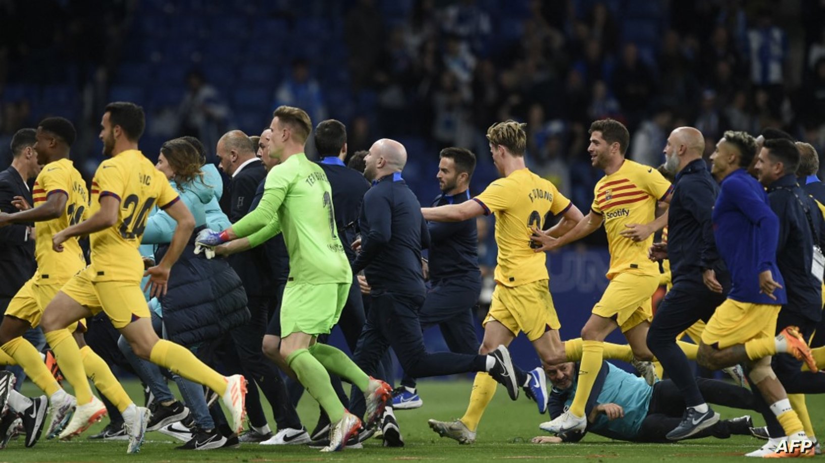 برشلونة يفوز بلقب الدوري الإسباني قبل أربع جولات من انتهائه