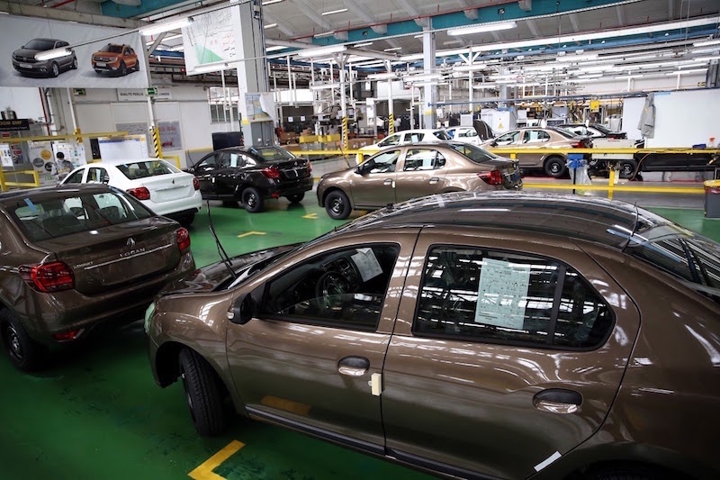 رياض مزور: المغرب سيصنع مليون سيارة سنويا بعد عامين ونتوفر على 160 مصنعا