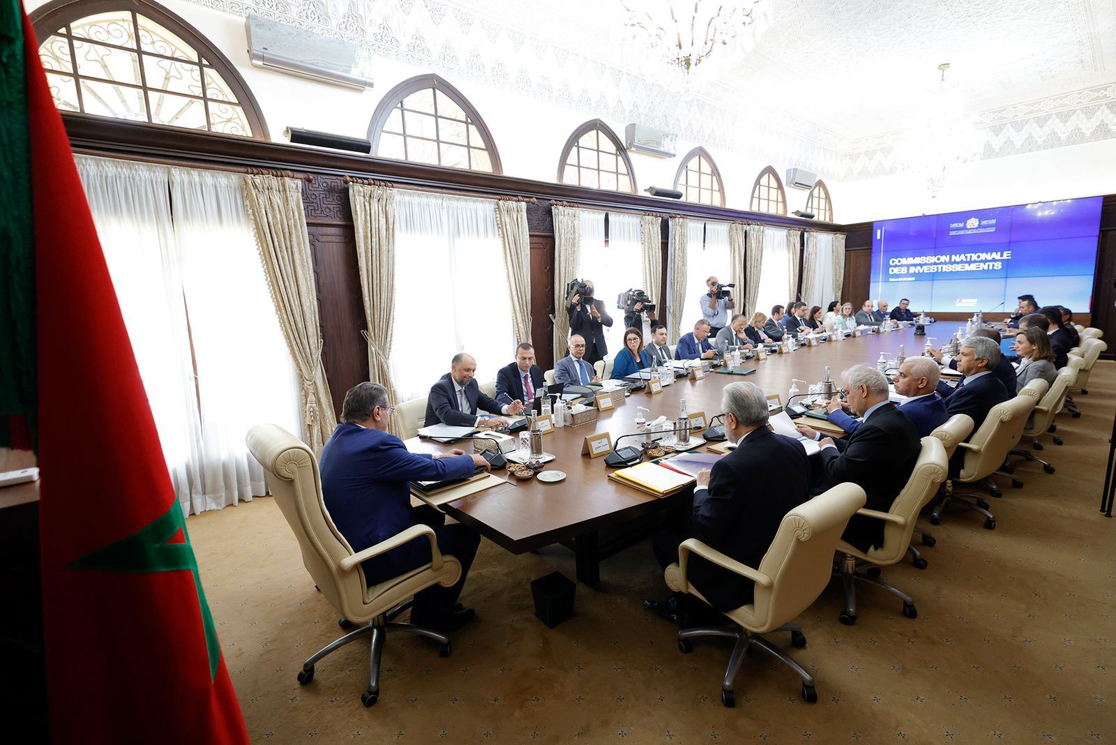 هل تم إبعاد الداخلية عن ملف الاستثمار؟.. الوزير الجزولي يؤكد: الحكومة تشتغل يدا واحدة