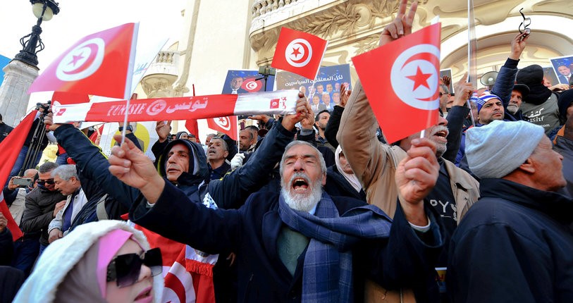وسط تجاهل سعيّد..المعارضة التونسية تُجدد المطالبة بالإفراج عن موقوفين سياسيين