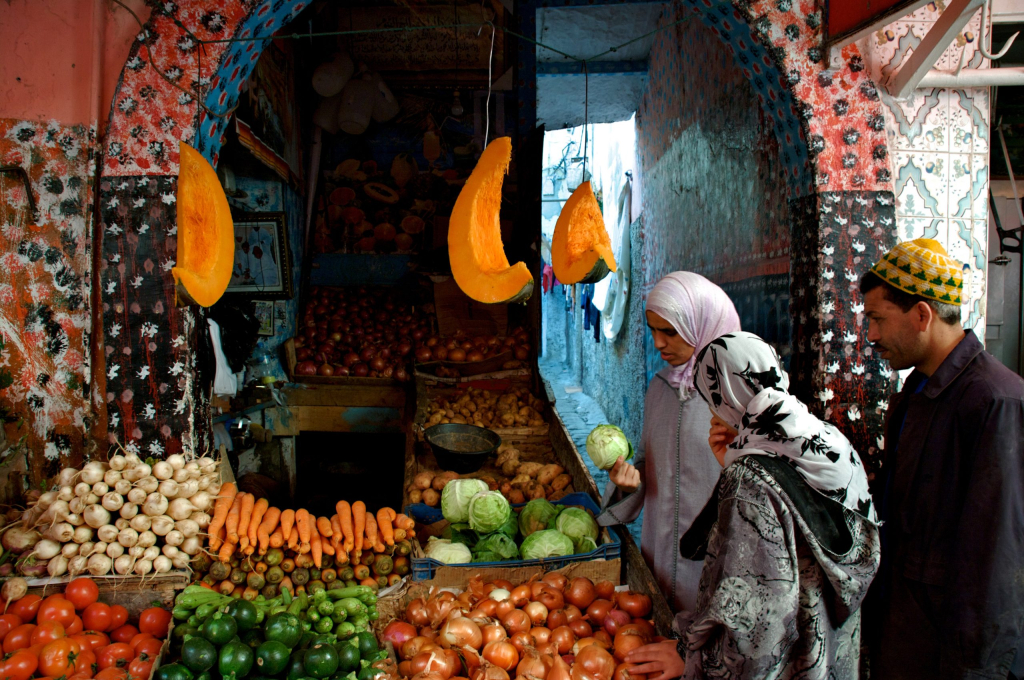 “فيتش سوليوشنز”: الأسر المغربية تنفق على الطعام يبلغ 285 دولار شهريا