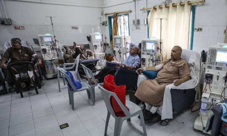 نفاد الأدوية يهدد قطاع غزة ومخاوف من تعرض 1200 مريض للفشل الكلوي