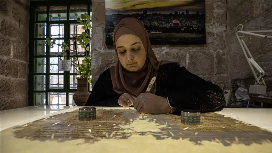 هكذا يحافظون على المخطوطات “النفيسة” في المسجد الأقصى