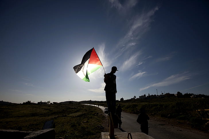 فلسطينيون حول العالم.. نجوم ساطعة تكسر الصورة النمطية رغم اللجوء