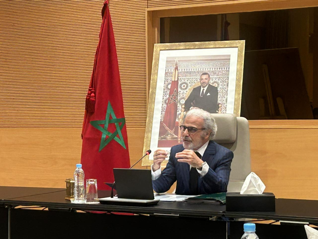 “شُكوك قوية” تُحيط بتحويلات مغاربة الخارج ووالي بنك المغرب يُبدد مخاوف الجالية