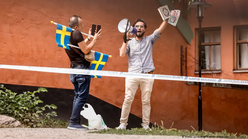 السويد.. حارق نسخة من المصحف يعلن تكرار فعلته بغضون 10 أيام