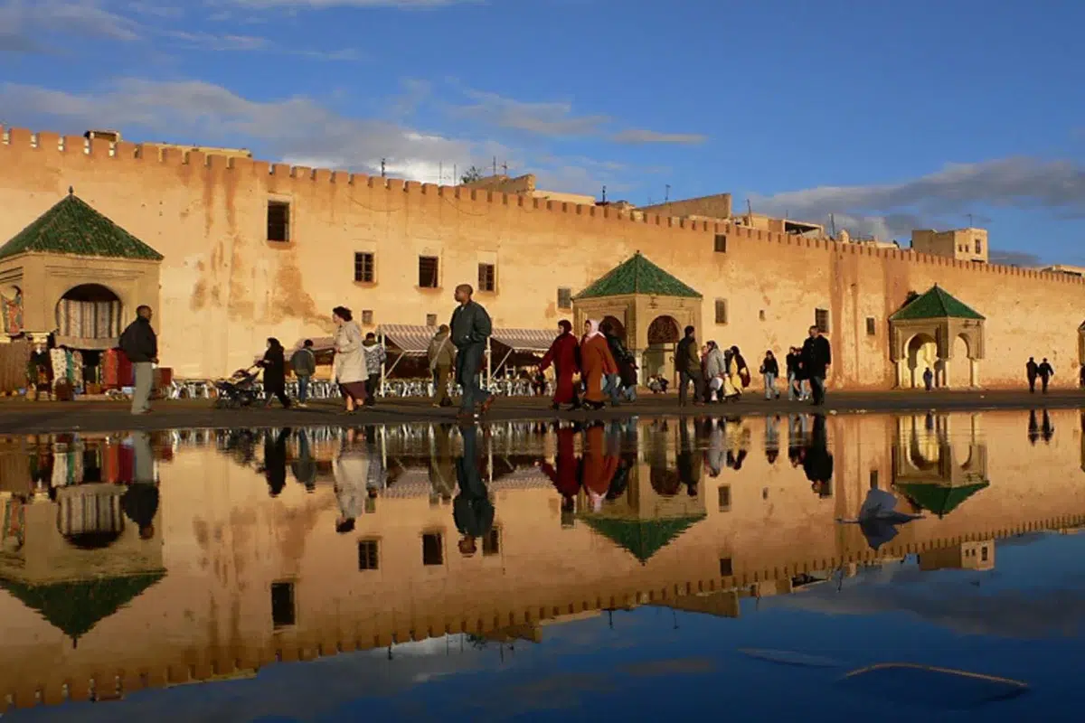 نصف المغاربة يعتزمون السفر خلال العطلة الصيفية و83% منهم يفضلون الوجهات الداخلية