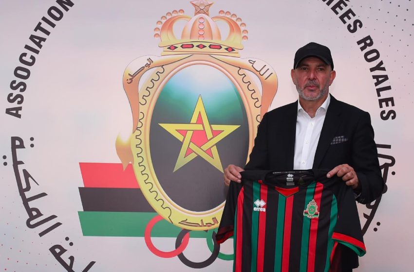 الجيش الملكي يتعاقد مع المدرب التونسي نصر الدين نابي