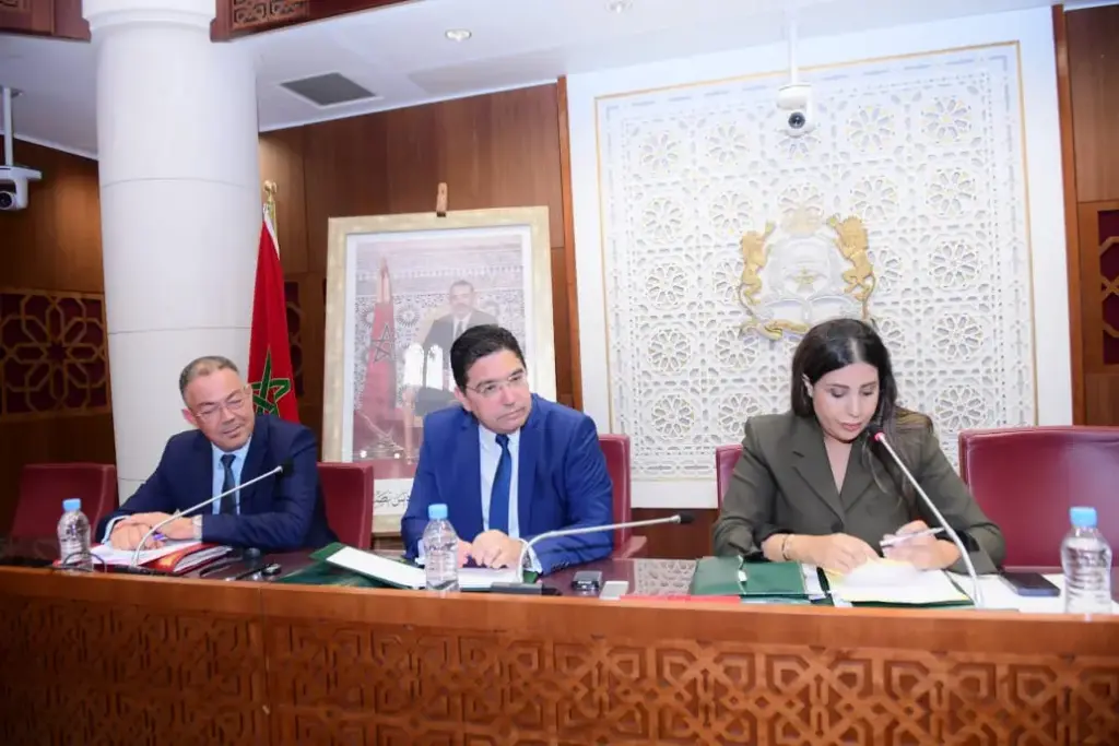 الحكومة تفتح مفاوضات جديدة حول اتفاقية التبادل الآلي للمعلومات ولقجع: مصالح الجالية “خط أحمر”