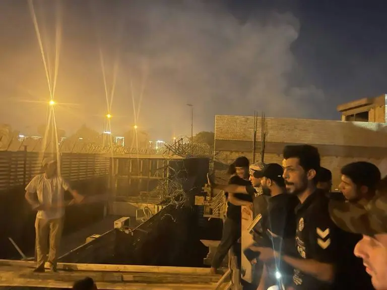 السويد تندد بحرق سفارتها في بغداد