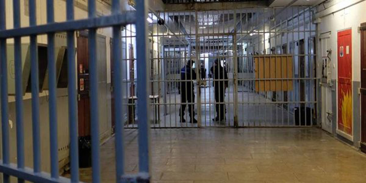 إدارة السجن المحلي طنجة 2 تنفي وفاة سجين إسباني بالإهمال الطبي