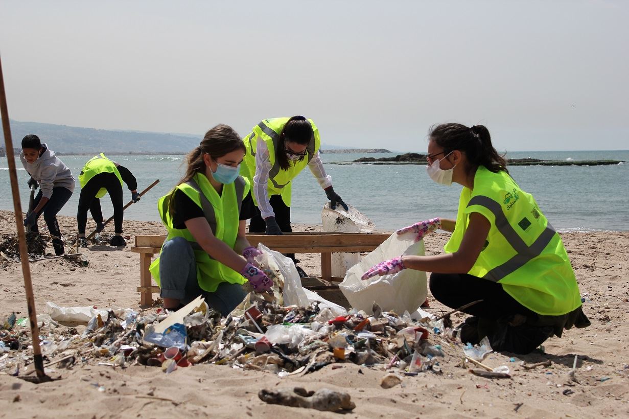 حملة “بحر بلا بلاستيك” تصل شاطئ الدالية بالفحص أنجرة