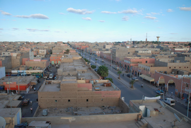 مشاركون بملتقى دولي يشيدون بالدينامية التنموية بالسمارة مشاركون بملتقى دولي يشيدون بالدينامية التنموية بالسمارة