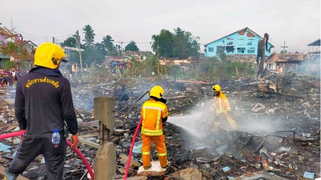 عشرات القتلى في انفجار مستودع مفرقعات بتايلاند
