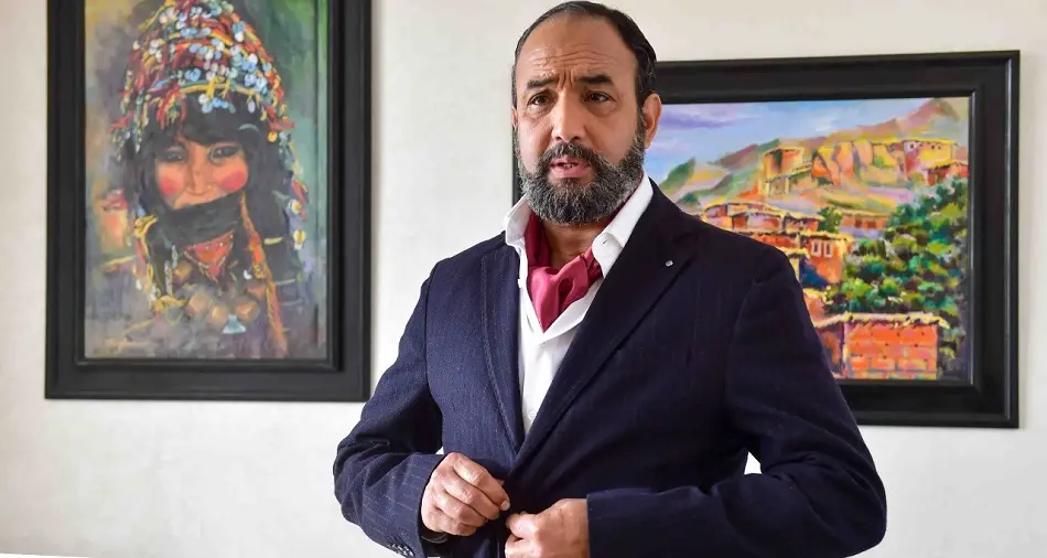 رشيد الوالي يوضح أسباب تخصيص العروض الأولى لفيلمه “الطابع” للجالية المغربية