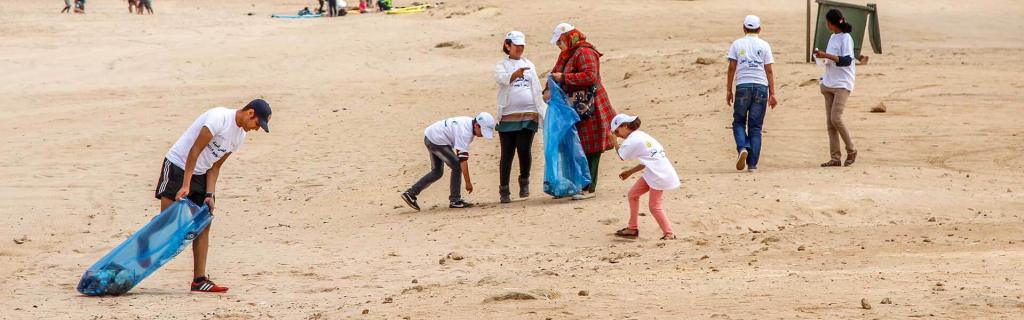 تنظيم أنشطة بيئية وتحسيسية لفائدة الأطفال بشاطئ “أم لبوير” بالداخلة