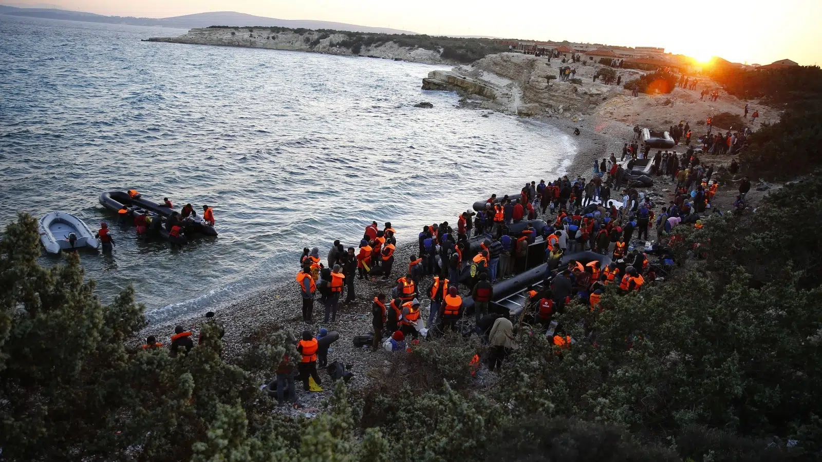 “قوارب الموت” تودي بحياة 5 مهاجرين بسواحل تونس