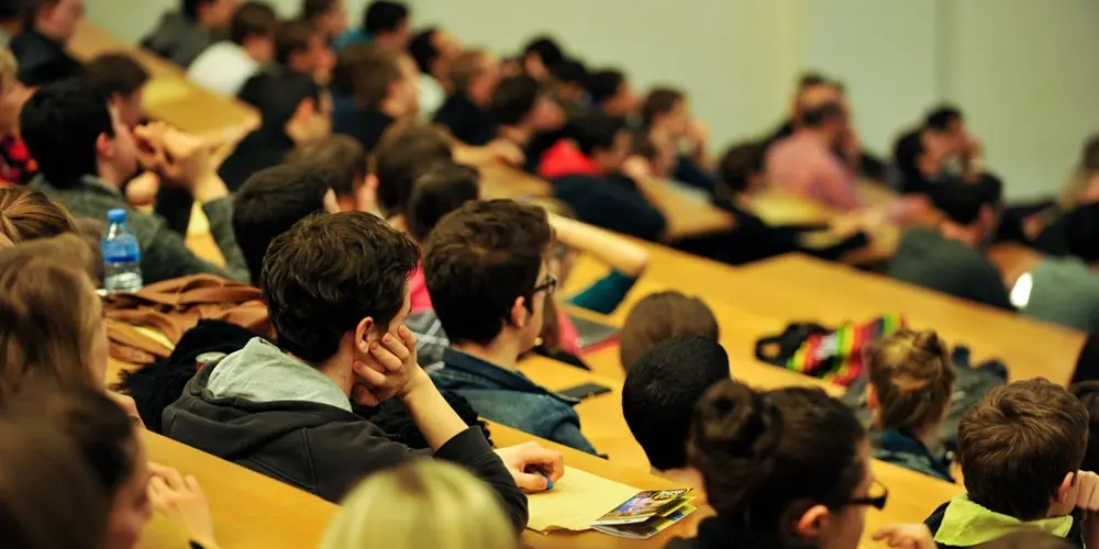 بعد تشجيع الميراوي للجامعات الخاصة.. مخاوف من تكريس عدم المساواة مع التعليم العمومي