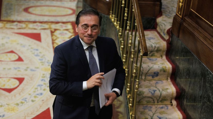 إسبانيا ترد على جدل نشر سفارة المملكة خريطة كاملة للمغرب تضم سبتة ومليلية