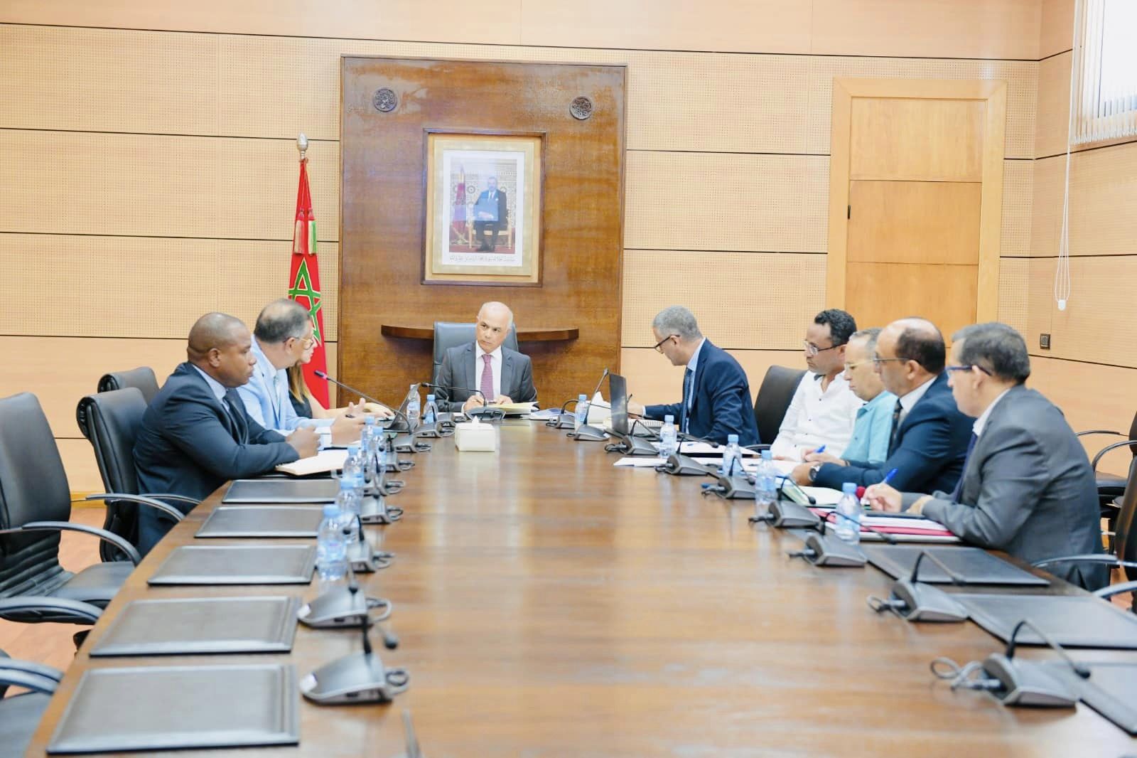 النقابات تؤكد قبول بنموسى بعض مقترحاتها وتلتزم بتنفيذ النظام الأساسي مع الدخول المدرسي