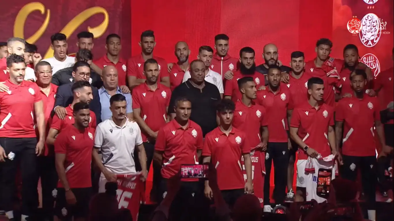 الوداد يتعاقد مع “فريق” في الميركاتو الصيفي والناصيري: ما تزال هناك مفاوضات لضم مهاجم ومدافع
