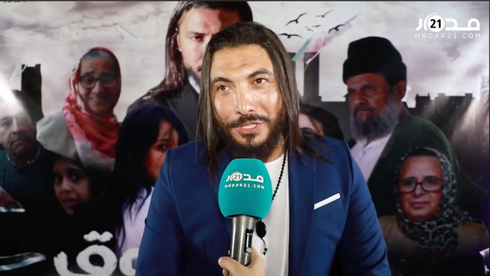 فيلم “الصندوق” ينقل قصة شاب يقود رحلة بحث عن والدته البيولوجية في قلب القاعات السينمائية