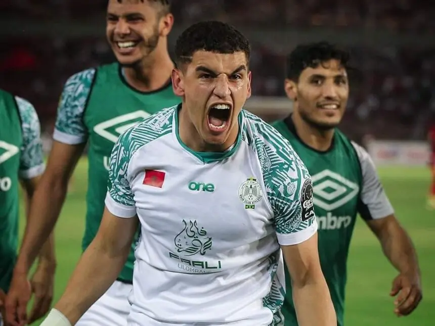 الفحوصات الطبية تفصل مهاجم الرجاء عن ستاندارد دو لييج