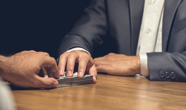 عاجل/ الرقم الأخضر يطيح برئيس جماعة حربيل ضواحي مراكش