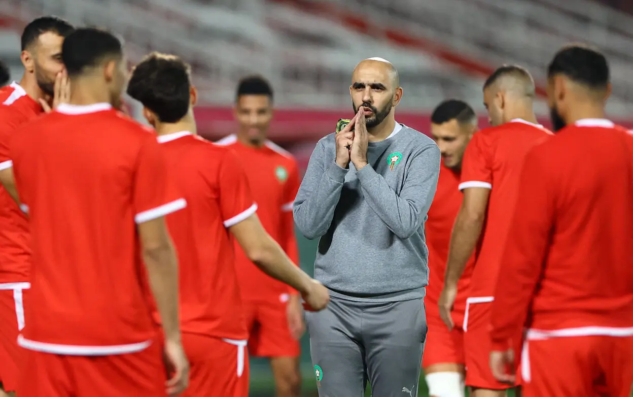 بحارسين من الدوري الاحترافي.. الركراكي يكشف لائحة “الأسود” لكأس إفريقيا