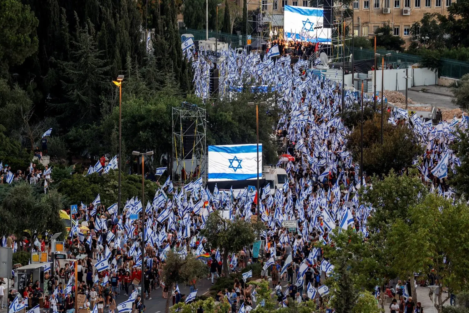 64% من الإسرائيليين غير راضين عن نتنياهو خلال الحرب
