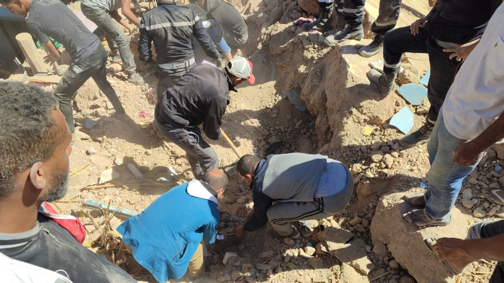 المغرب يعلن ارتفاع وفيات “زلزال الحوز” إلى 2960 شخصا