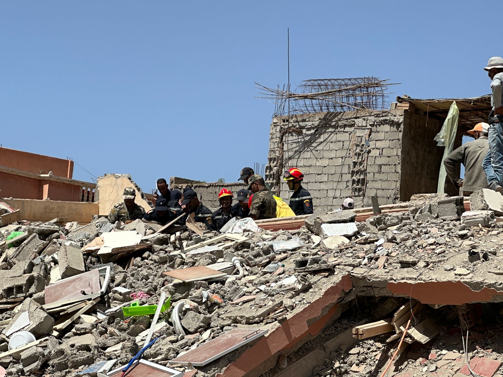 ارتفاع عدد وفيات زلزال الحوز إلى 2497 شخصا و2476 جريحا