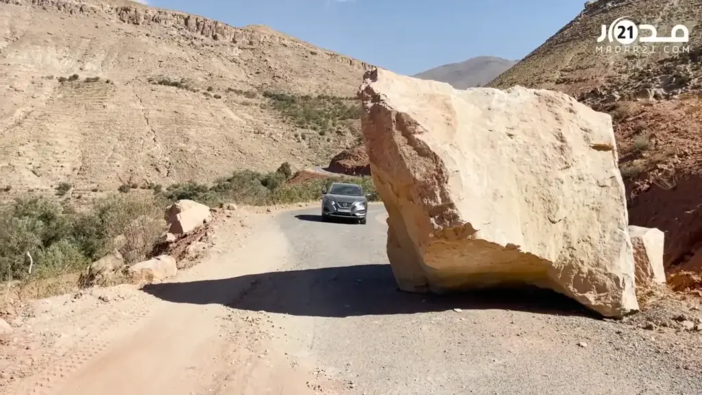 فتح 18 طريقا من أصل 20.. وزارة التجهيز تكشف حصيلة فتح الطرق المقطوعة بسبب الزلزال