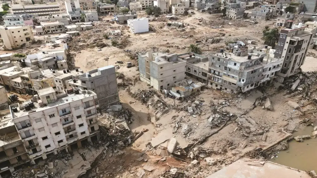 كارثة درنة.. سياج عازل حول المنطقة المنكوبة وإخلاؤها من السكان