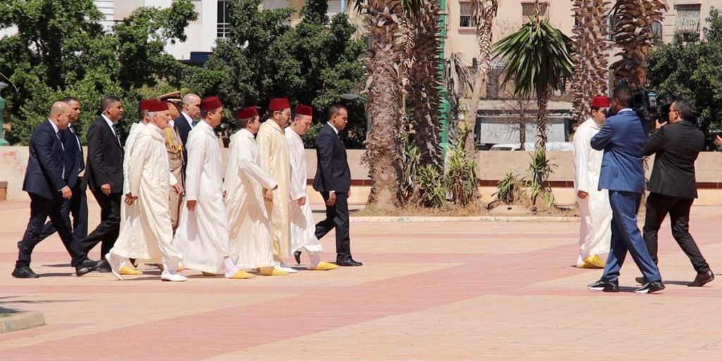 الأمير رشيد يحضر تشييع جثمان الراحلة عائشة الخطابي