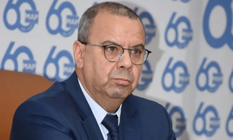 الملك يعزي أفراد أسرة الراحل أحمد شوقي بنيوب