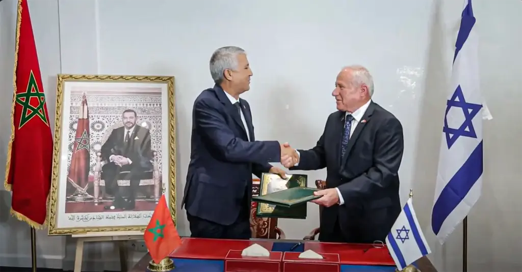 وزيرا الفلاحة المغربي والإسرائيلي يوقعان اتفاقية حول الماء والفلاحة لتعزيز الأمن الغذائي