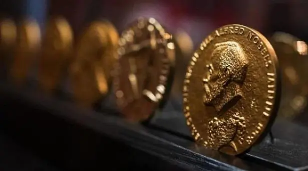 أسوأ جائزة في تاريخها.. انتقادات لاذعة ما تزال تلاحق جوائز نوبل للسلام بسبب دعمها للحرب قبل 50 عاما