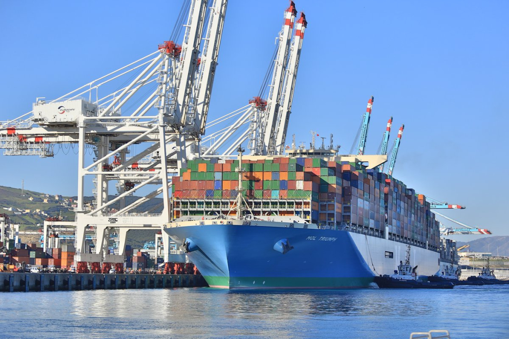 العجز التجاري للمغرب ينحفض بنسبة 9.4 في المئة