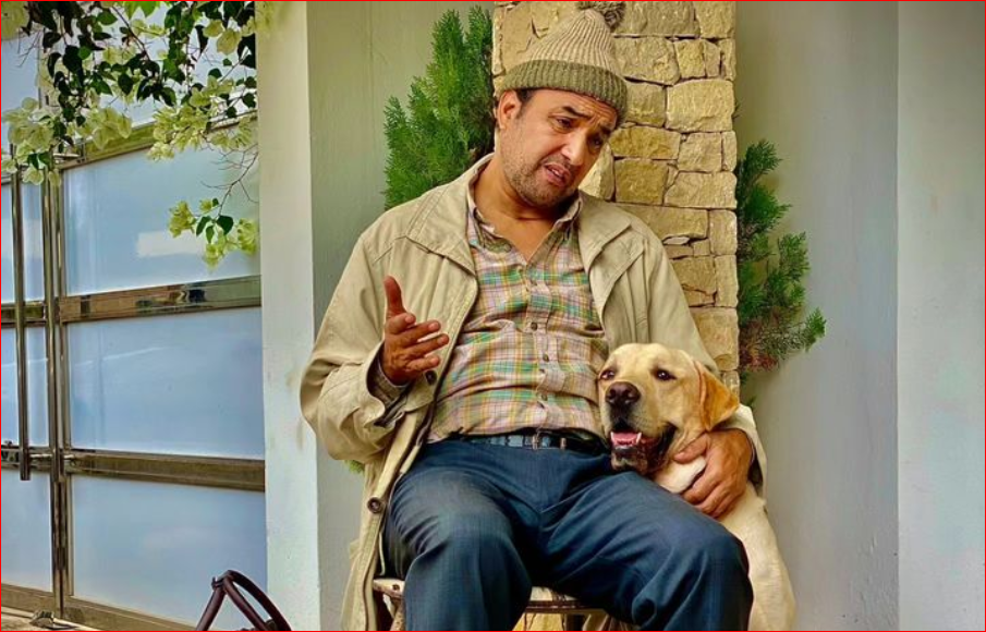“المرحوم”.. كلب يرث ثروة في شريط تلفزيوني بقالب اجتماعي كوميدي