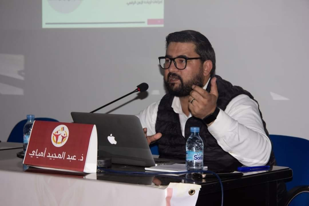 بعد 24 ساعة من توقيفه.. متابعة الصحافي أمياي في حالة سراح