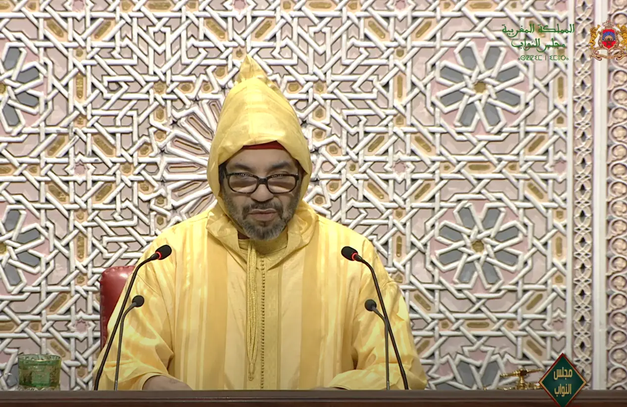 الملك: الديمقراطية ليست وصفة جاهزة أو نموذجا قابلا للاستيراد