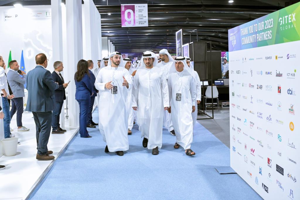 الشيخ مكتوم بن محمد يفتتح “إكسباند نورث ستار 2023”