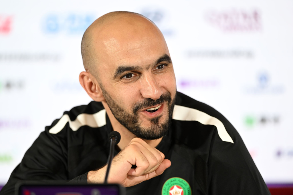 بعد الفوز على ليبيريا.. وليد الركراكي يثني على أداء الكعبي ويدافع عن حكيمي والنصيري