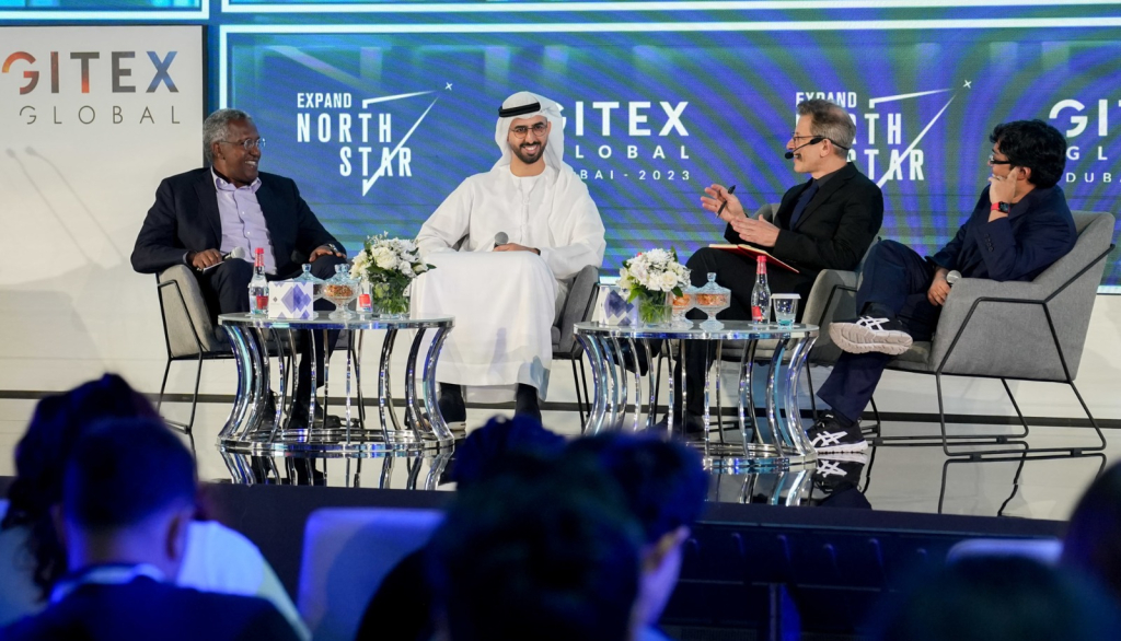 سلطان العلماء: يجب الاتفاق على تنظيم لمنع التكنولوجيا من الإضرار بالبشر